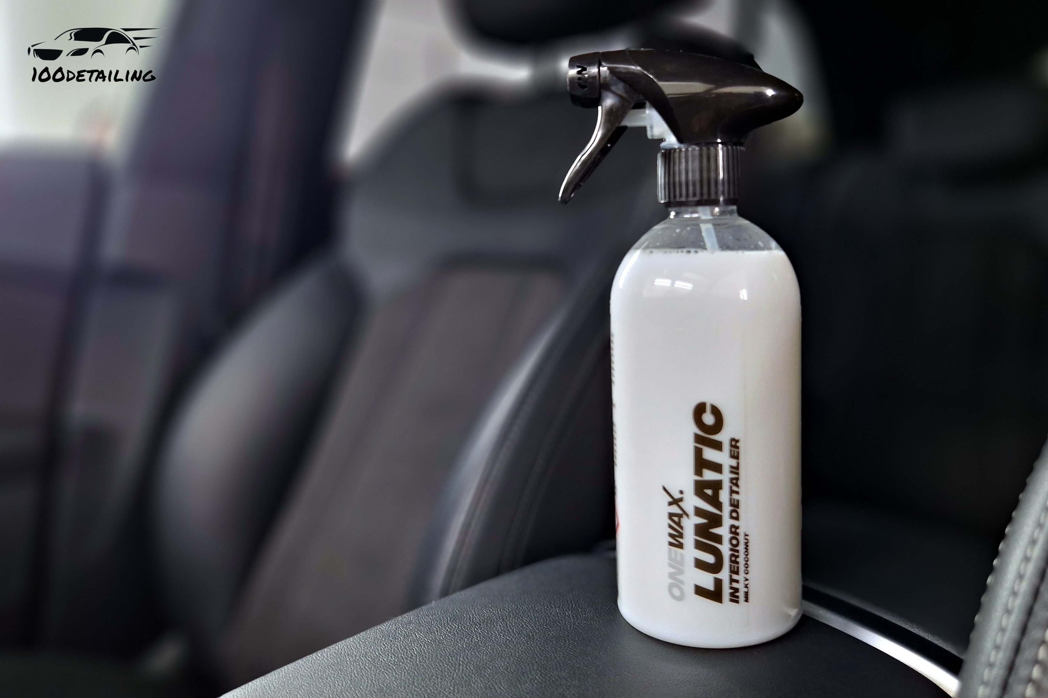 Interiérový detailer OneWax Lunatic Interior Detailer Milky Coconut